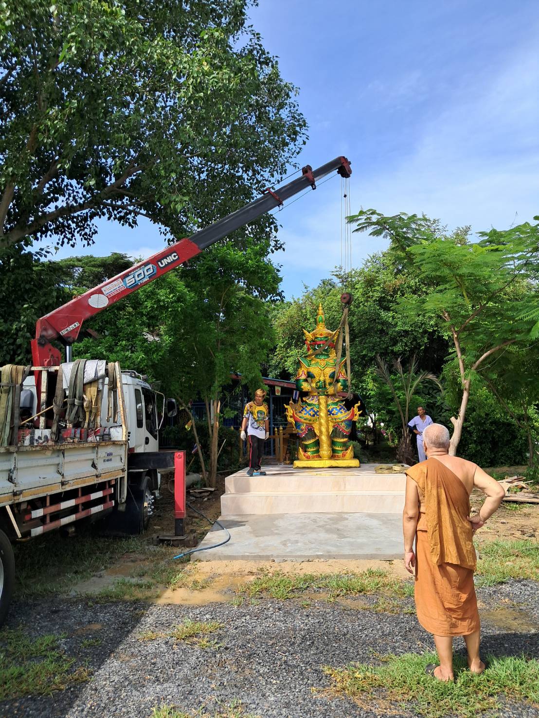 21 - https://รถเฮี๊ยบอยุธยาอ่างทอง.com | บริการรถเฮี๊ยบรับจ้างอยุธยา อ่างทอง และพื้นที่ใกล้เคียง ให้เช่ารถบรรทุกติดเครน 6 ล้อ สำหรับยกและขนย้ายสิ่งของหนักอย่างมืออาชีพ ปลอดภัย ตรงต่อเวลา ในราคาที่เป็นกันเอง