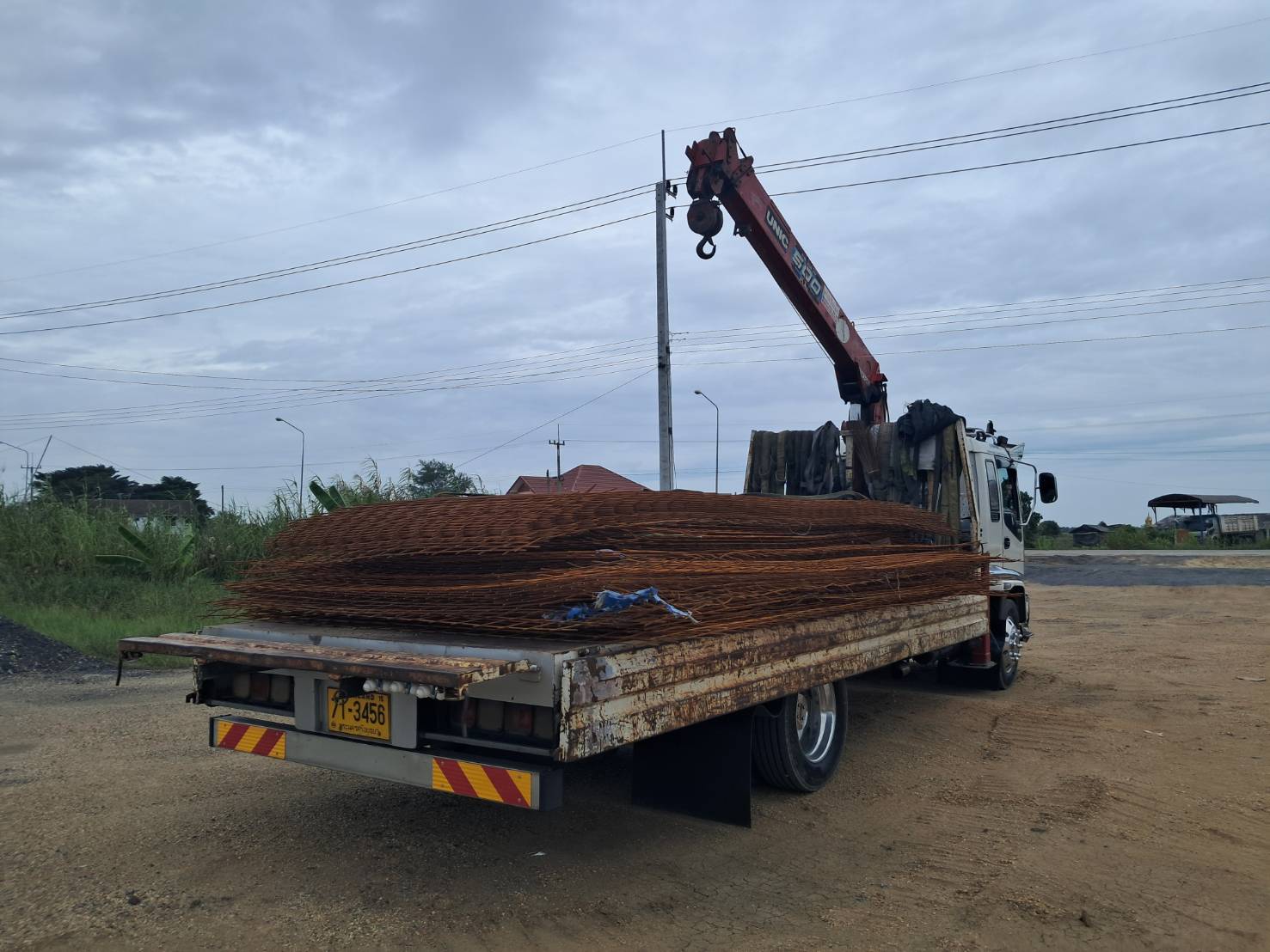 44 - https://รถเฮี๊ยบอยุธยาอ่างทอง.com | บริการรถเฮี๊ยบรับจ้างอยุธยา อ่างทอง และพื้นที่ใกล้เคียง ให้เช่ารถบรรทุกติดเครน 6 ล้อ สำหรับยกและขนย้ายสิ่งของหนักอย่างมืออาชีพ ปลอดภัย ตรงต่อเวลา ในราคาที่เป็นกันเอง