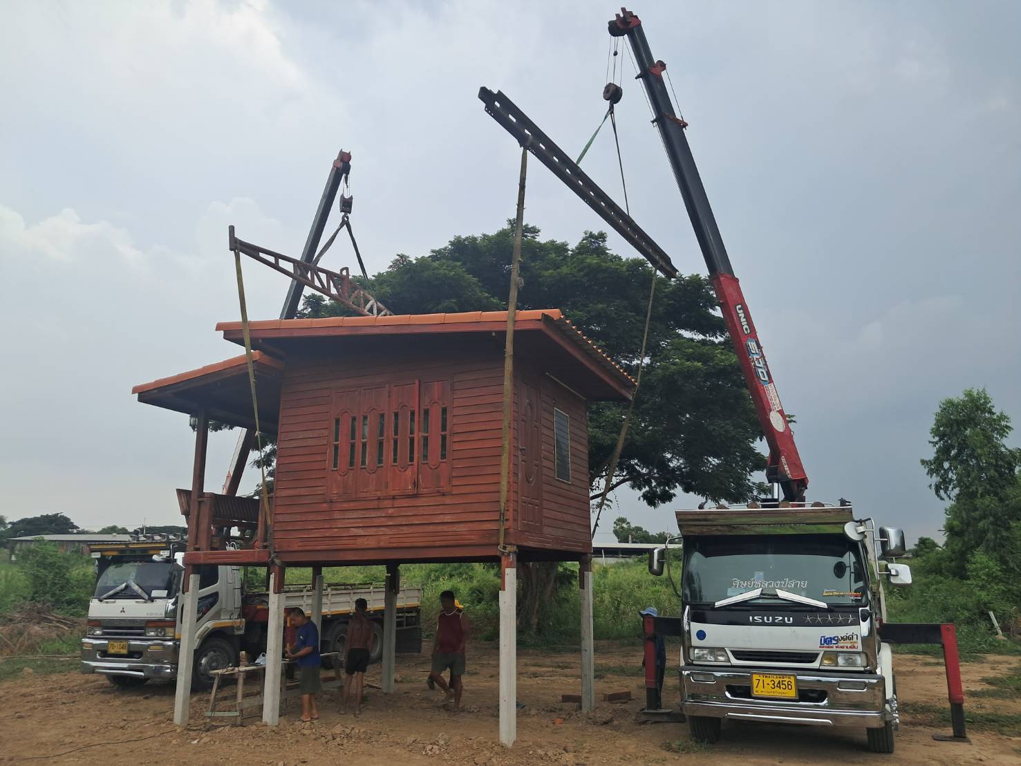 53 - https://รถเฮี๊ยบอยุธยาอ่างทอง.com | บริการรถเฮี๊ยบรับจ้างอยุธยา อ่างทอง และพื้นที่ใกล้เคียง ให้เช่ารถบรรทุกติดเครน 6 ล้อ สำหรับยกและขนย้ายสิ่งของหนักอย่างมืออาชีพ ปลอดภัย ตรงต่อเวลา ในราคาที่เป็นกันเอง